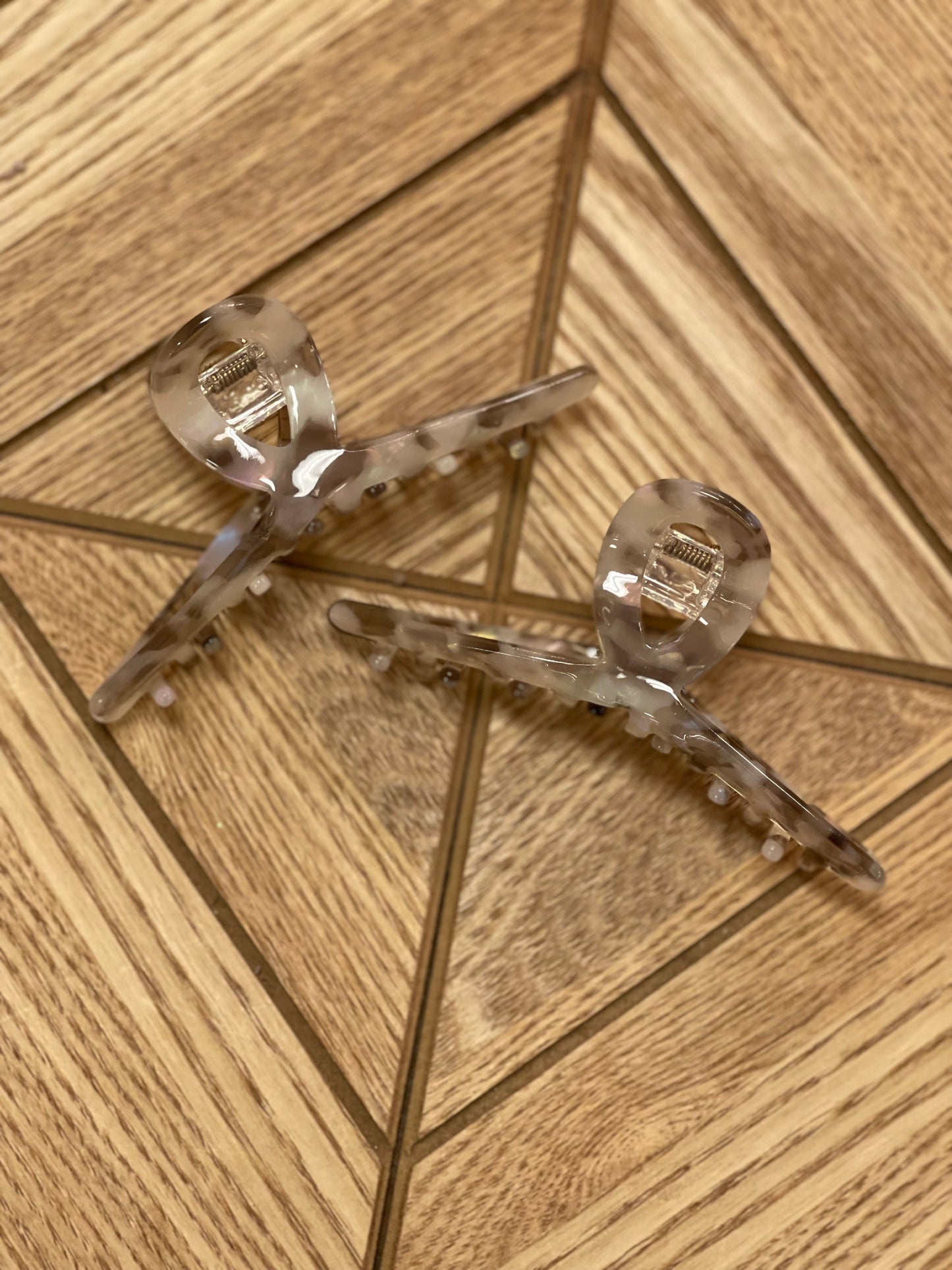 Tortoise Shell Claw Clip