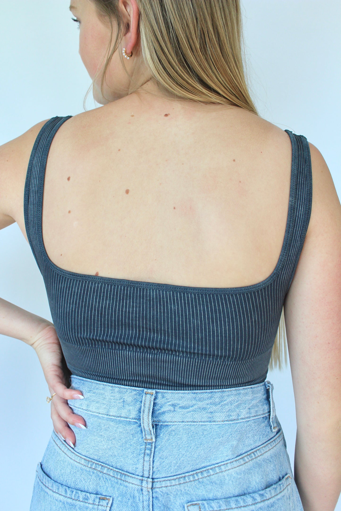 Ronnie Cropped Tank In Charcoal