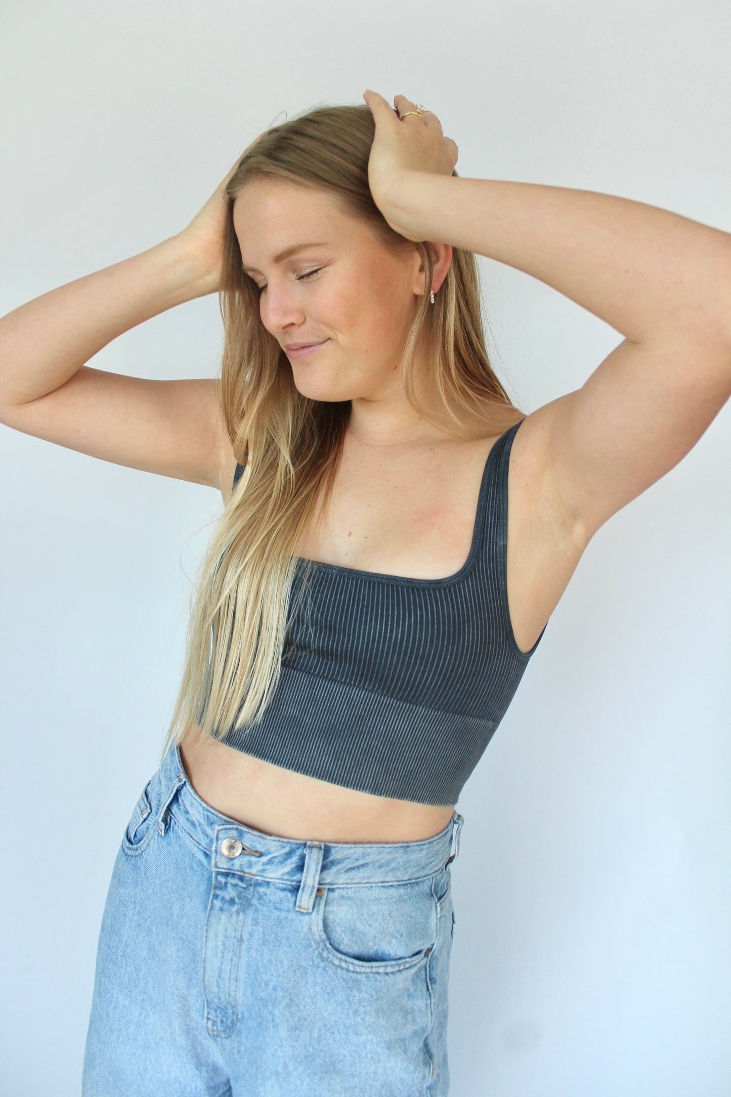 Ronnie Cropped Tank In Charcoal